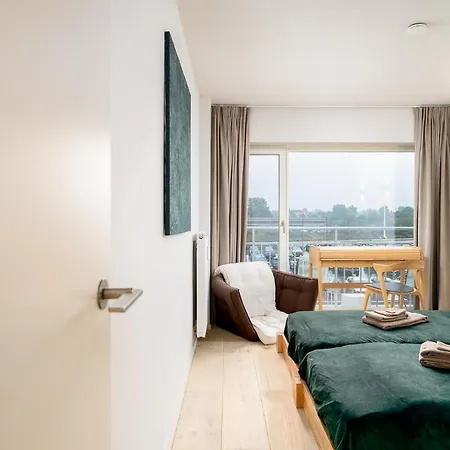 Duin En Zeezicht Te Zeedijk Oostduinkerke